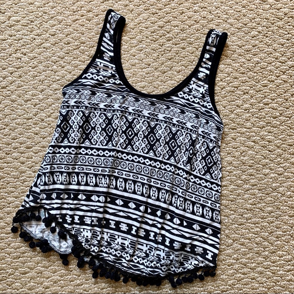 💙5/$25 Tasseled Tank🖤🤍